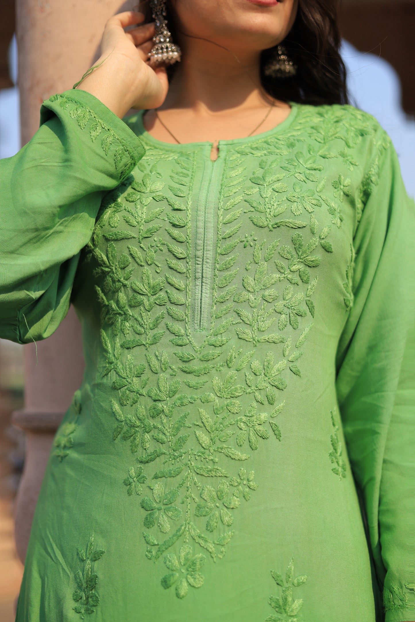 Aabdaar Rayon Chikankari kurta - Green