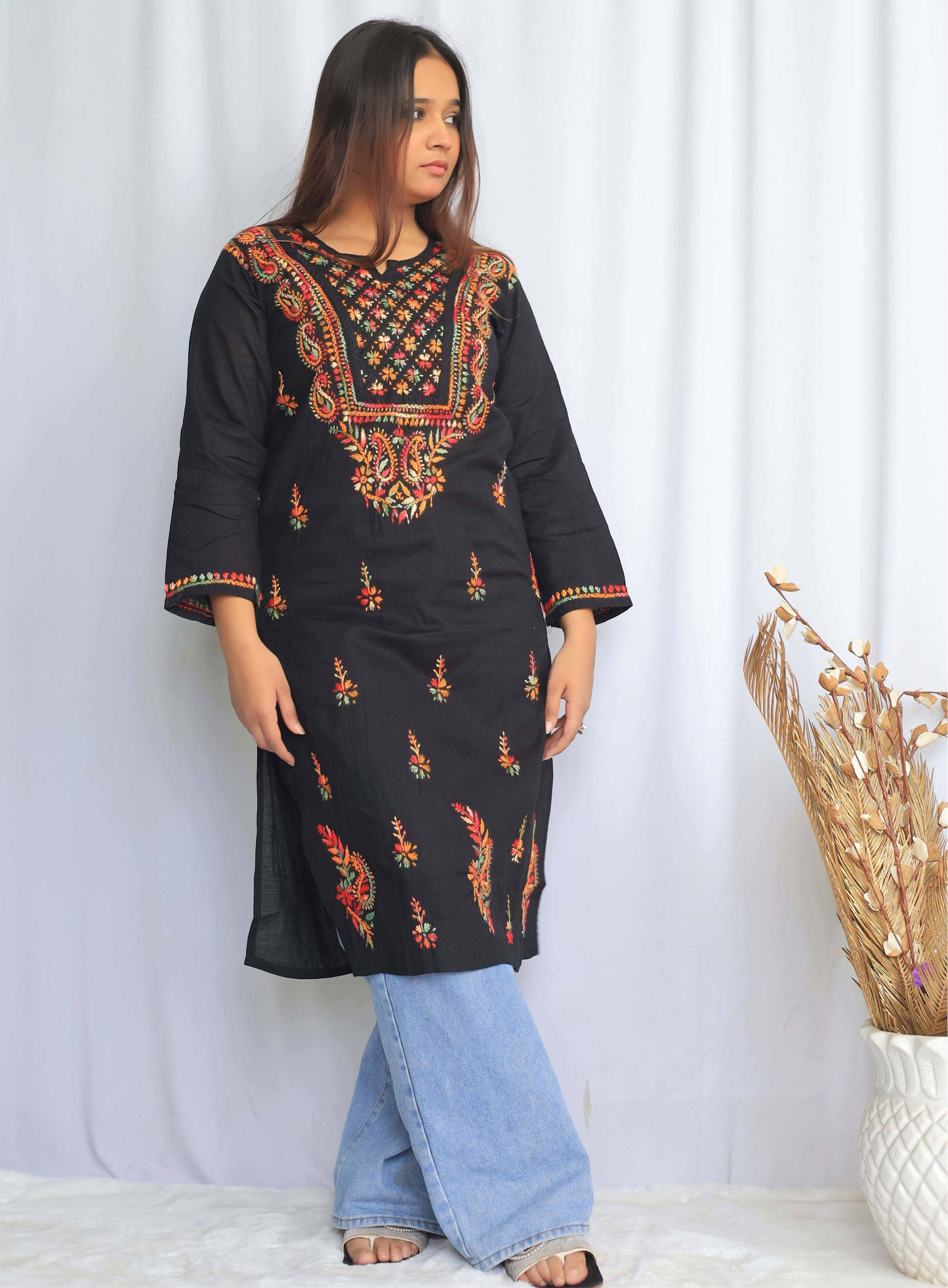 Aabdaar Cotton Chikankari Kurta with Multi Thread work- Black