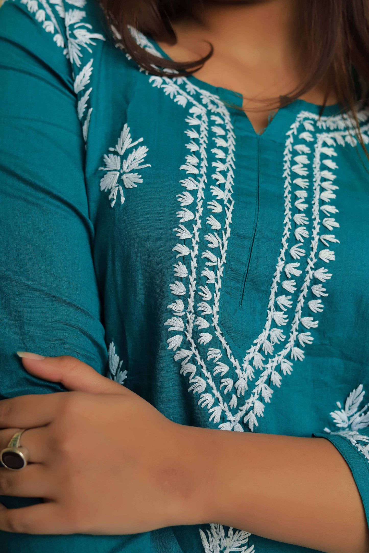Aabdaar Cotton Chikankari kurta - Teal